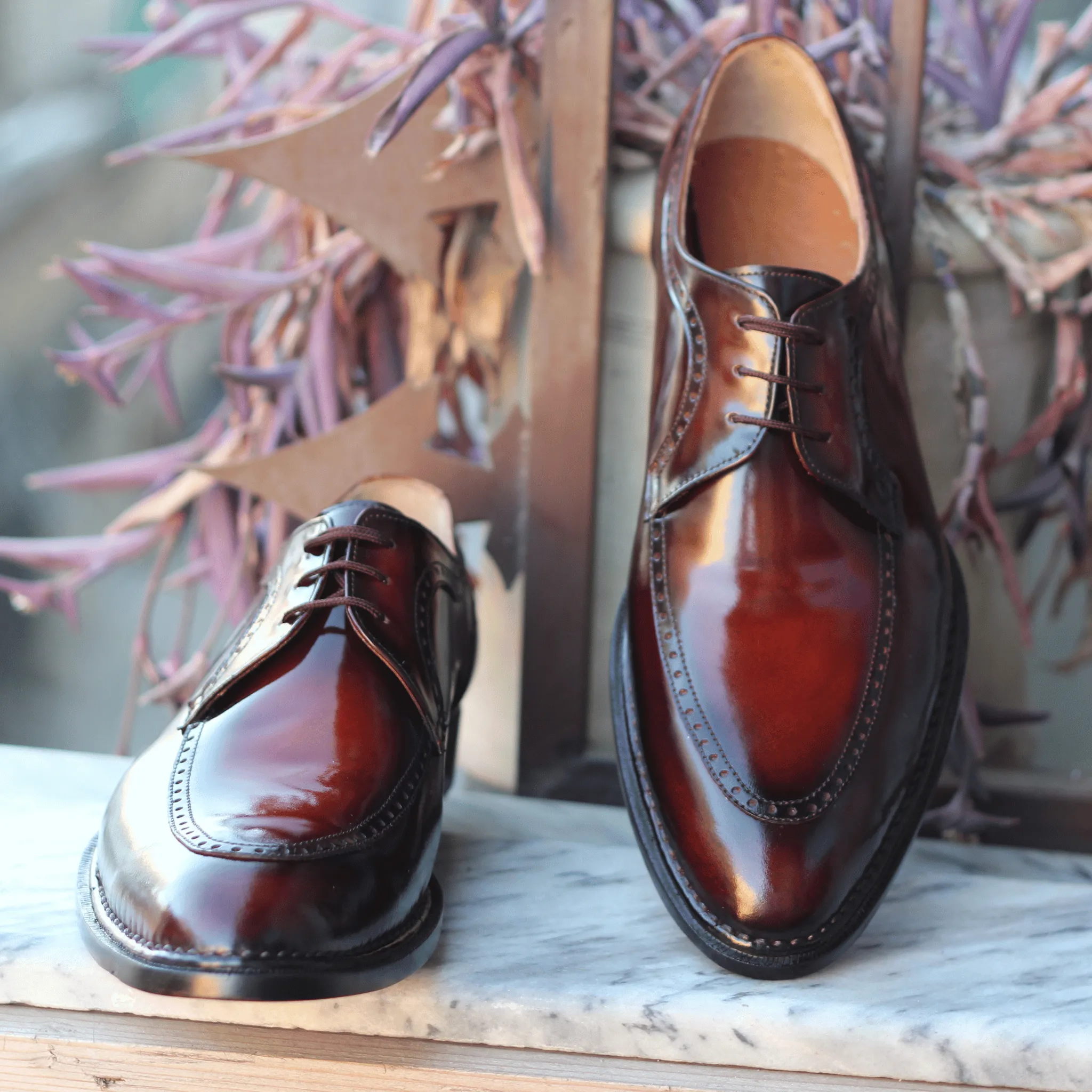 Brown Patent Leather Oxfords with Premium Craftsmanship – Tailored to Your Taste Artisan-Crafted Leather Oxford Shoes Your Impeccable Style Premium Leather Shoes Whole Cut Shoes, for Mens