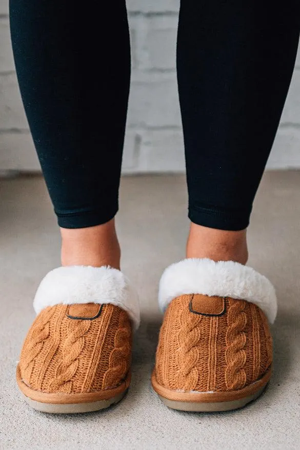 Cable Knit Faux Fur Slippers