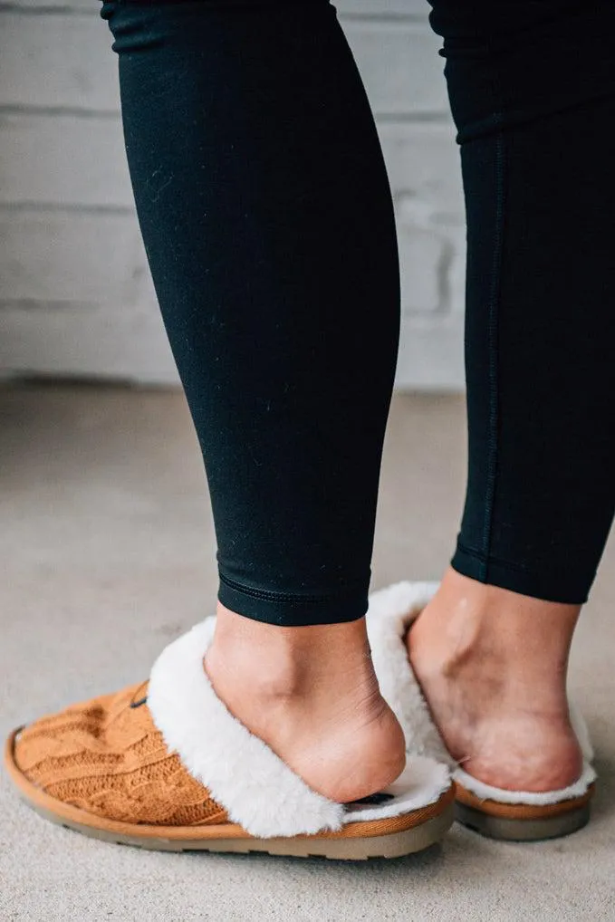 Cable Knit Faux Fur Slippers