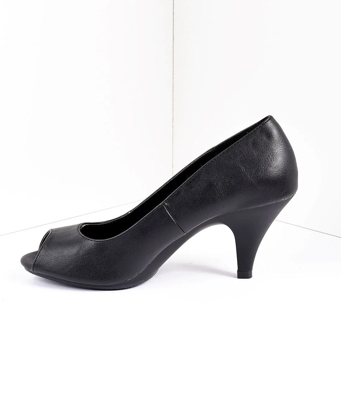 Vintage Style Black Matte Leatherette Peep Toe Pump